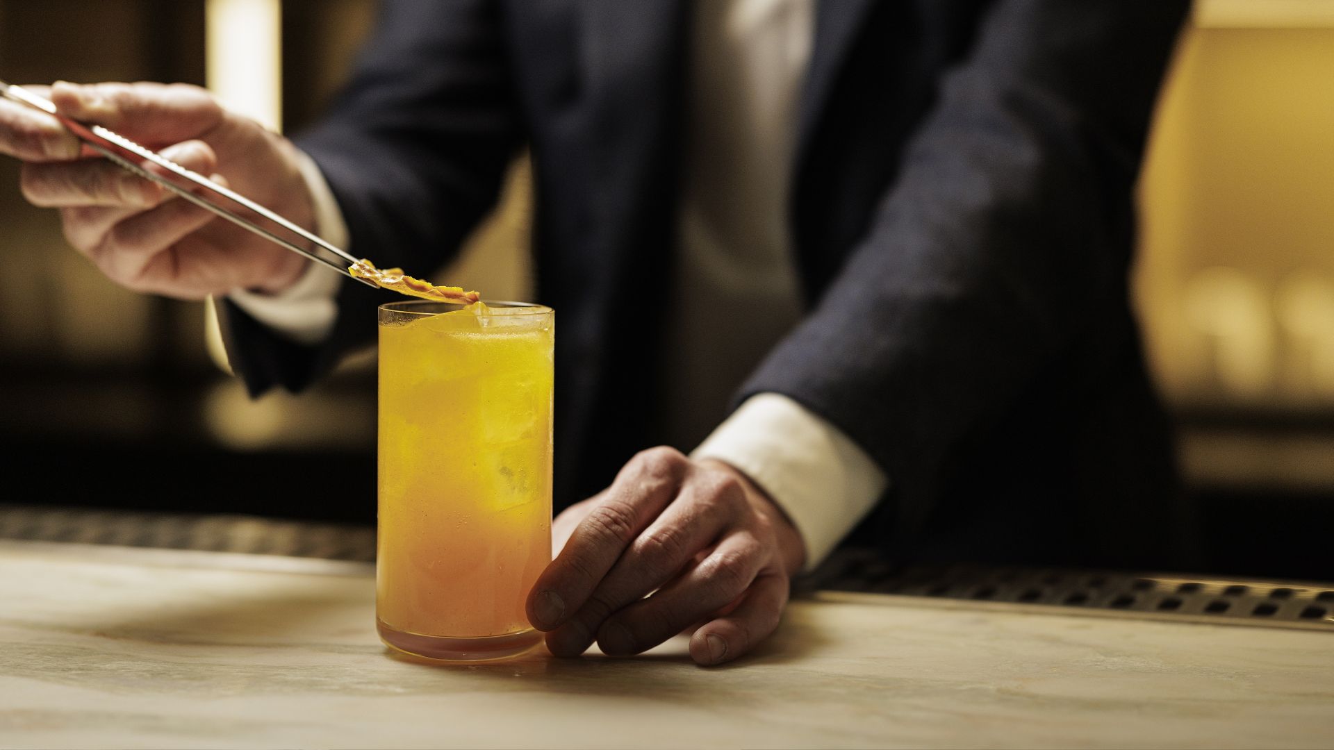 00 landing cocktail desktop