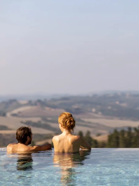 Spa infinity pool