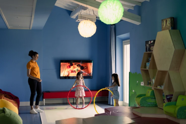Kids club 01 01