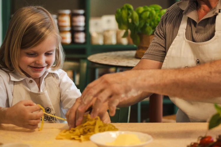 Pasta making 06