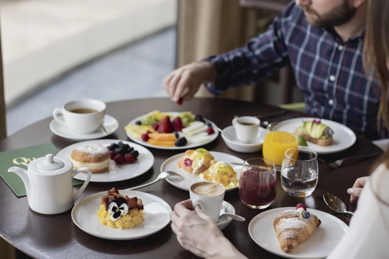 Breakfast 8